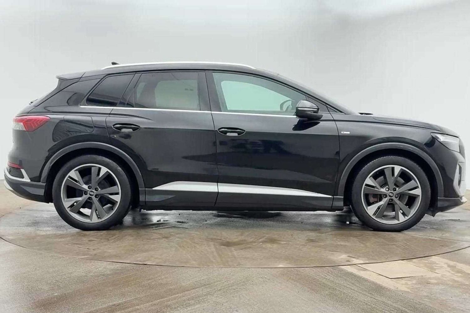 Used Audi Q4 e-tron 2021 for sale - 77979402: Photo 4