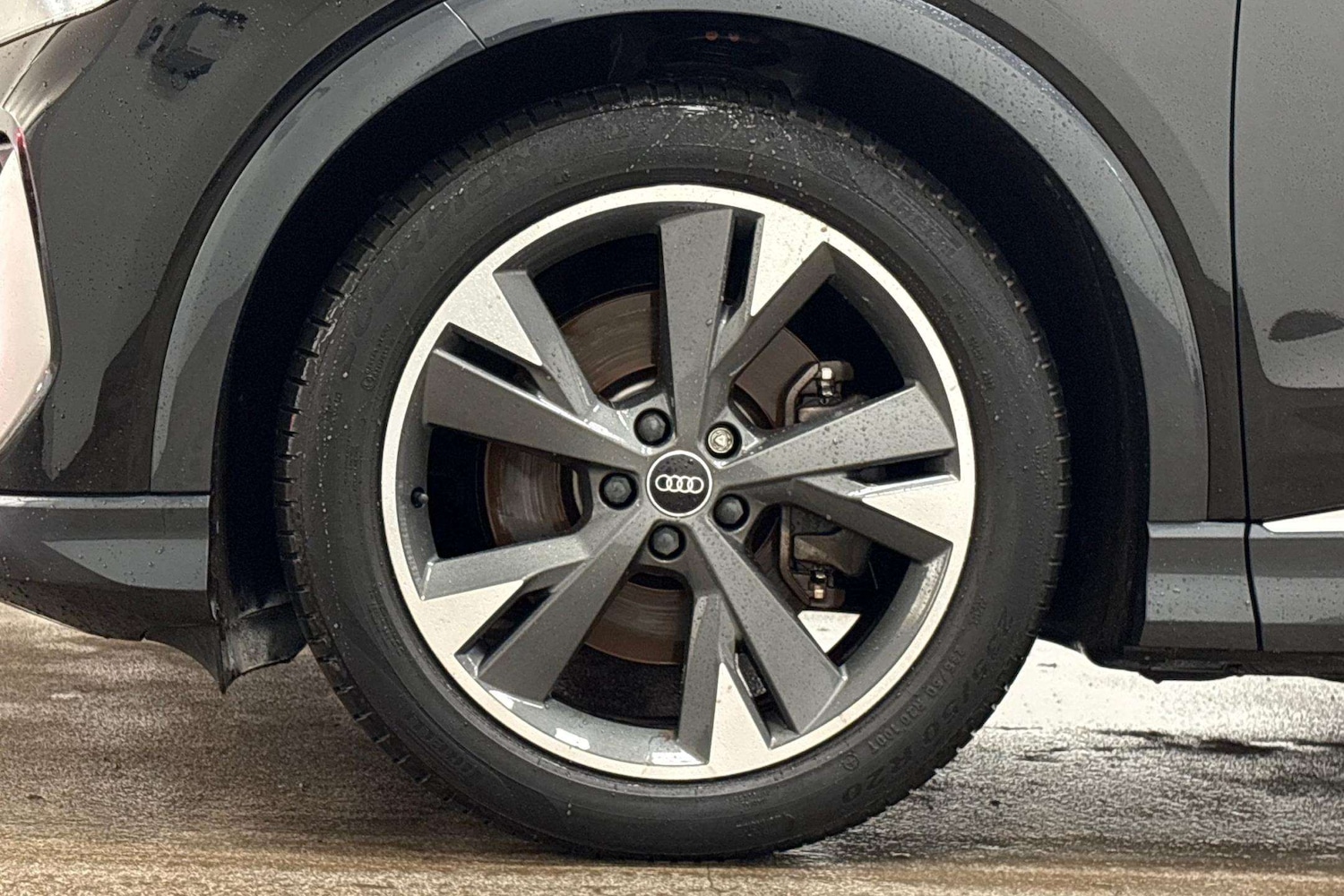 Used Audi Q4 e-tron 2021 for sale - 77979402: Photo 5