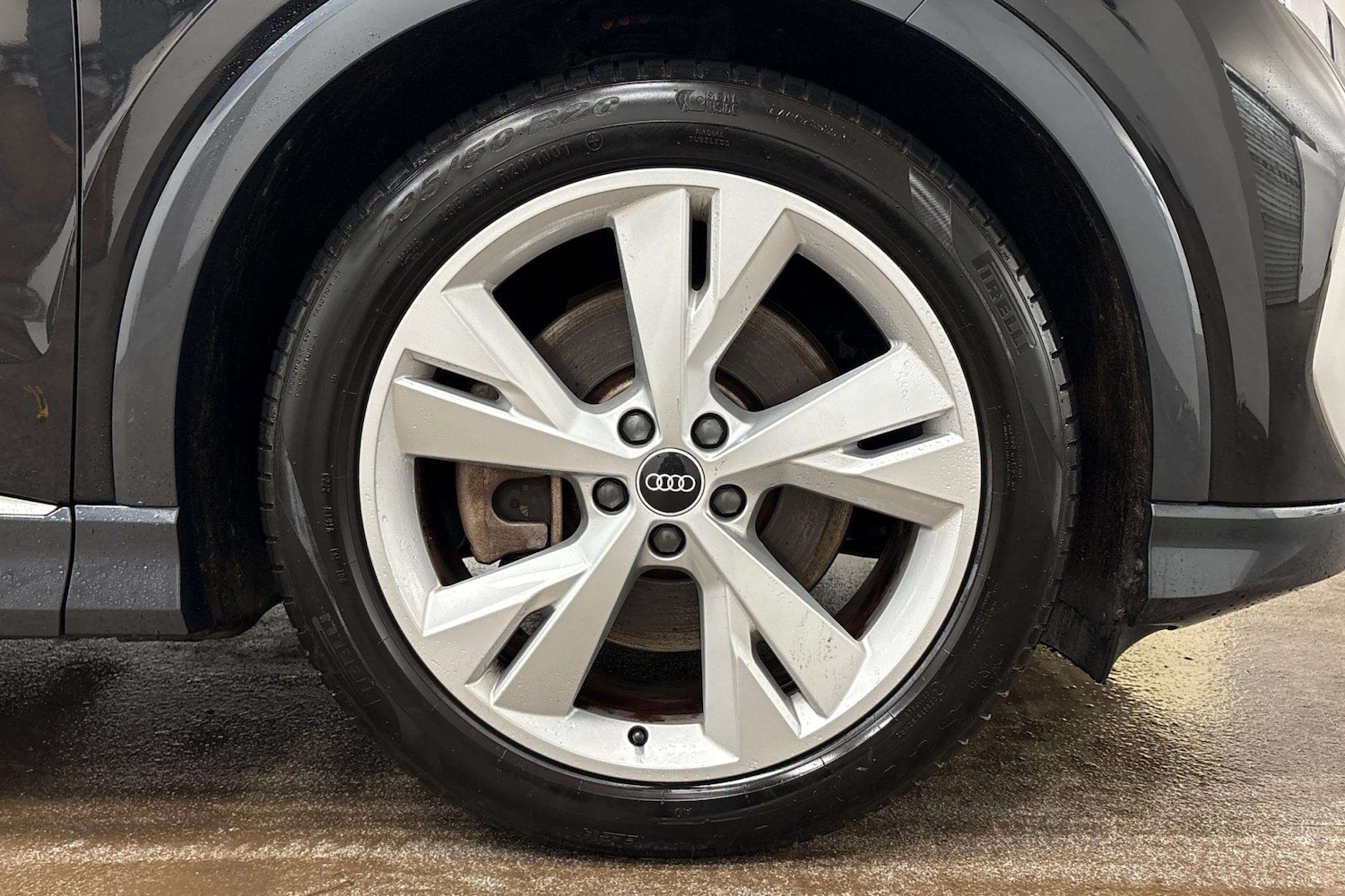 Used Audi Q4 e-tron 2021 for sale - 77649021: Photo 5