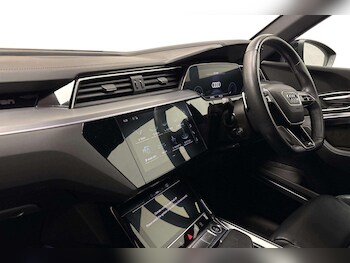 Used Audi e-tron 2021 for sale - 78432766: Photo