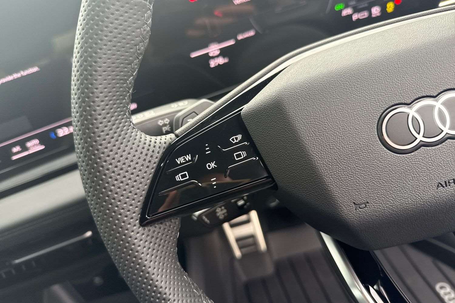 Used Audi Q6 e-tron 2025 for sale - 76529241: Photo 16