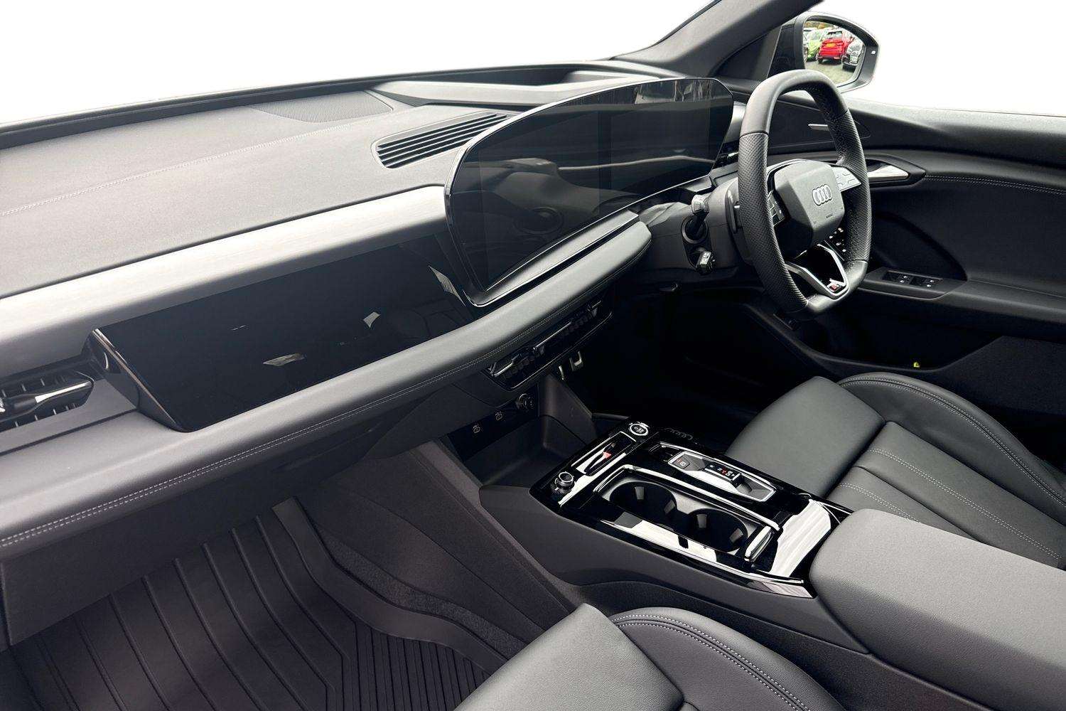 Used Audi Q6 e-tron 2025 for sale - 76529241: Photo 2