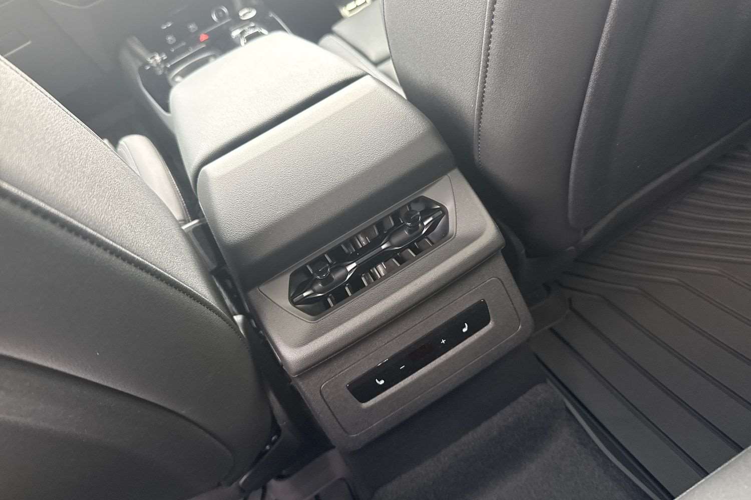 Used Audi Q6 e-tron 2025 for sale - 76529241: Photo 23