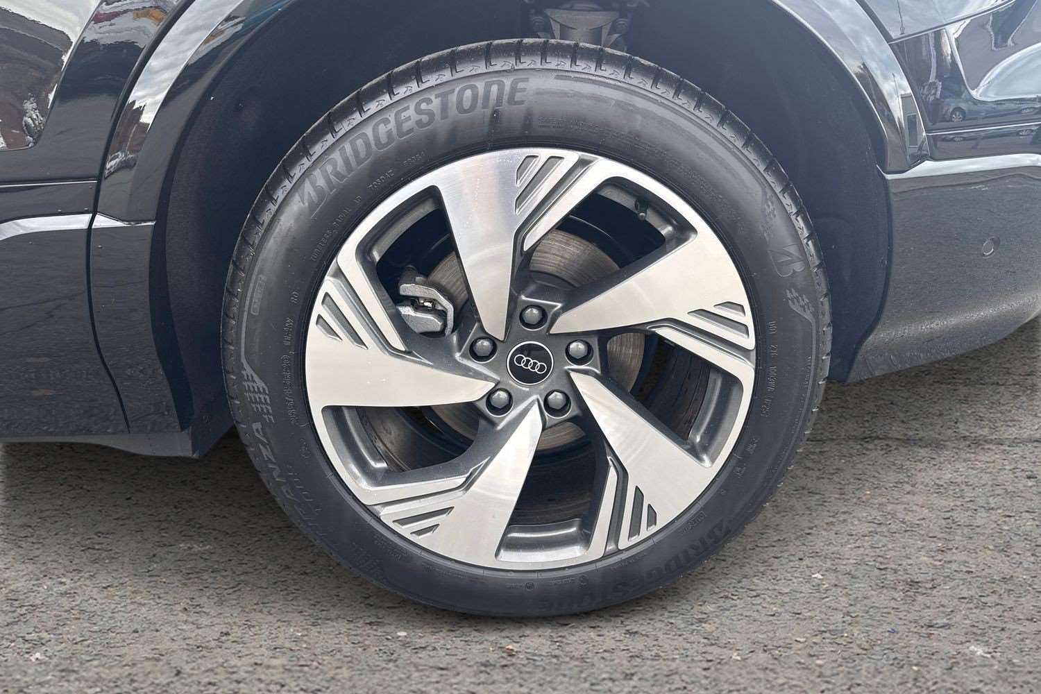 Used Audi Q6 e-tron 2025 for sale - 76529241: Photo 5