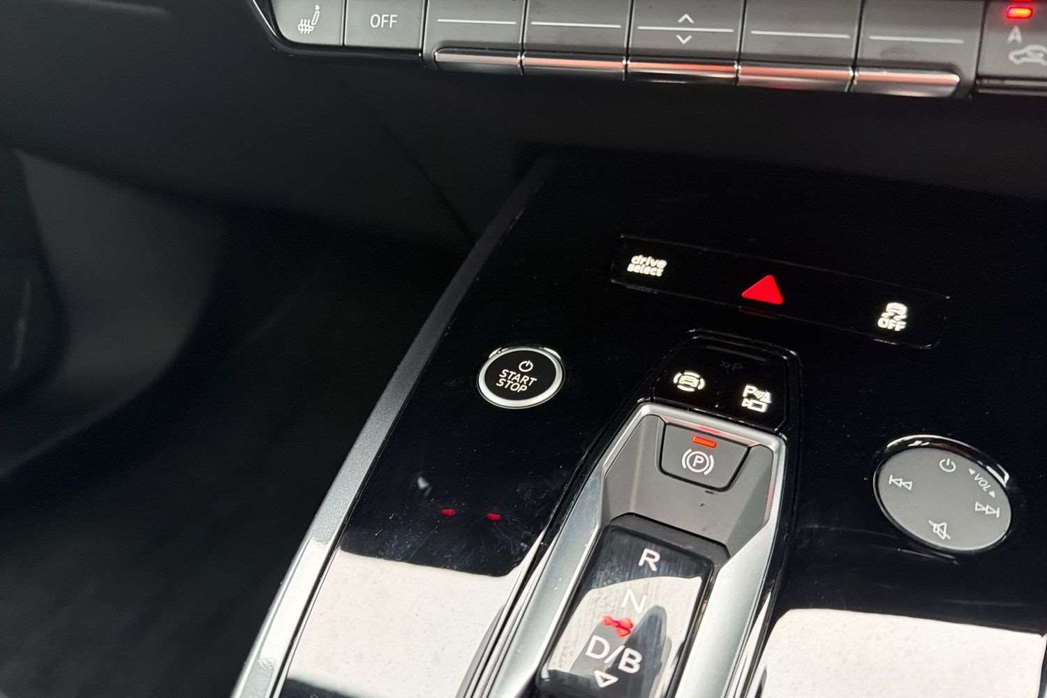 Used Audi Q4 e-tron 2025 for sale - 77361395: Photo 29