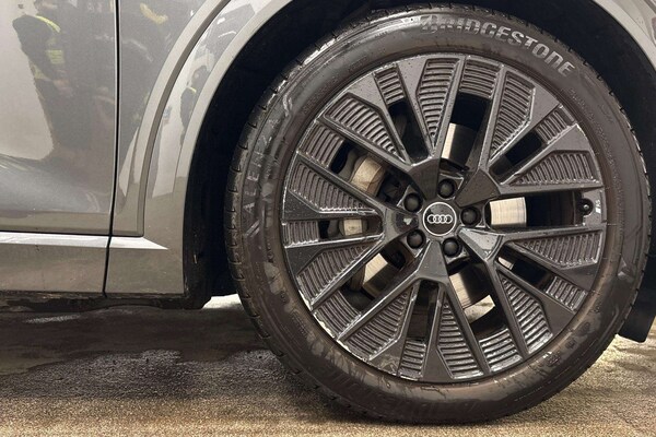 Used Audi Q8 2024 for sale - 76249112: Photo 5