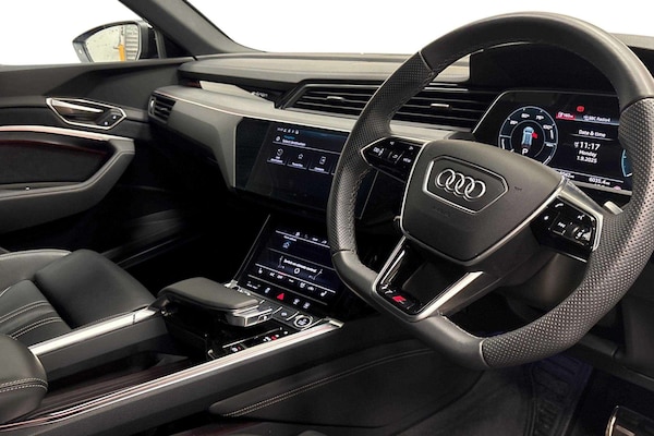 Used Audi Q8 2024 for sale - 76249112: Photo 6