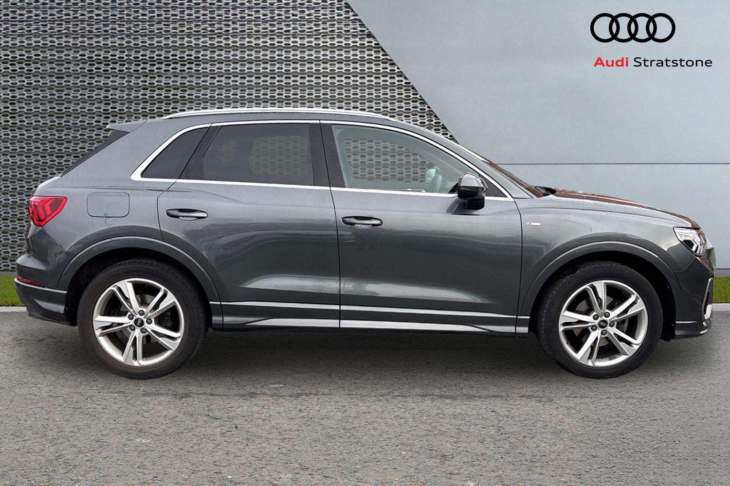 Used Audi Q3 2023 for sale - 77347987: Photo 4