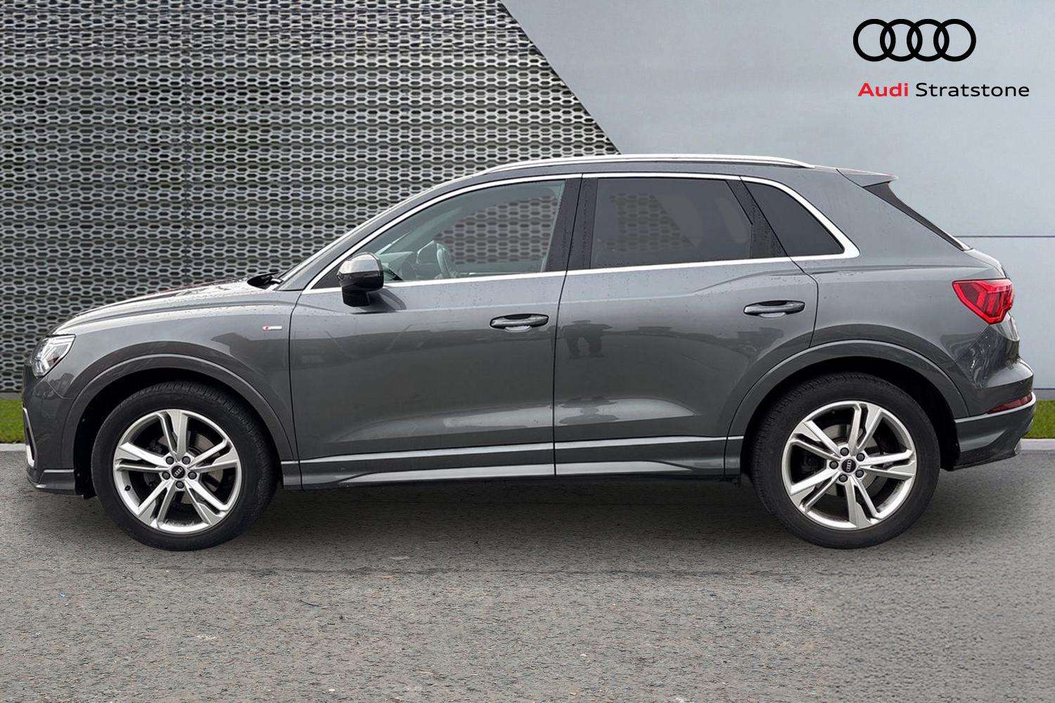 Used Audi Q3 2023 for sale - 77347987: Photo 8