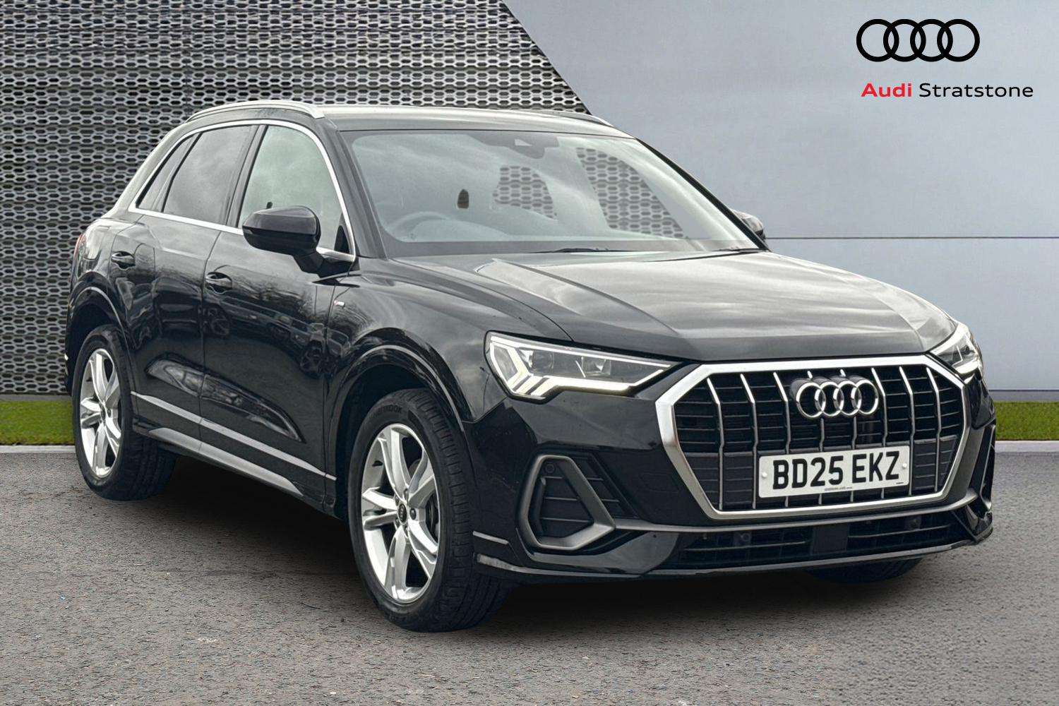 Used Audi Q3 2025 for sale - 76540852: Photo 1