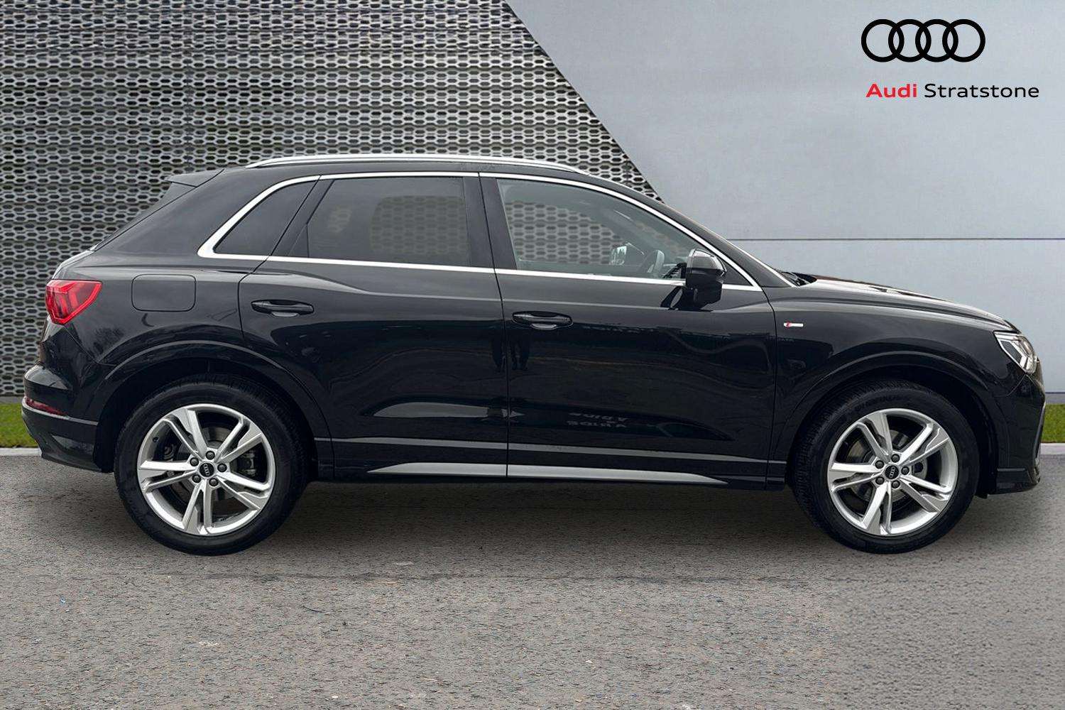 Used Audi Q3 2025 for sale - 76540852: Photo 4