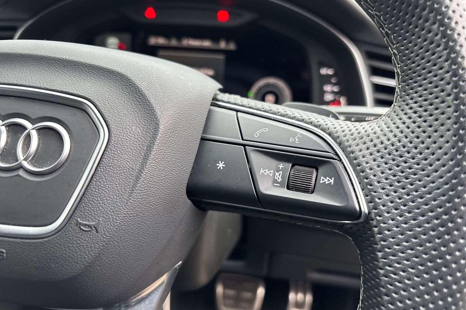 Used Audi Q7 2023 for sale - 77333994: Photo 17