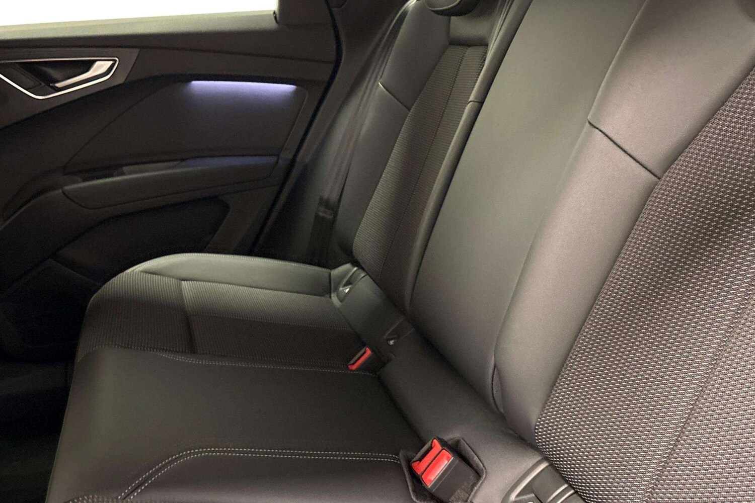 Used Audi Q4 e-tron 2021 for sale - 77842558: Photo 7