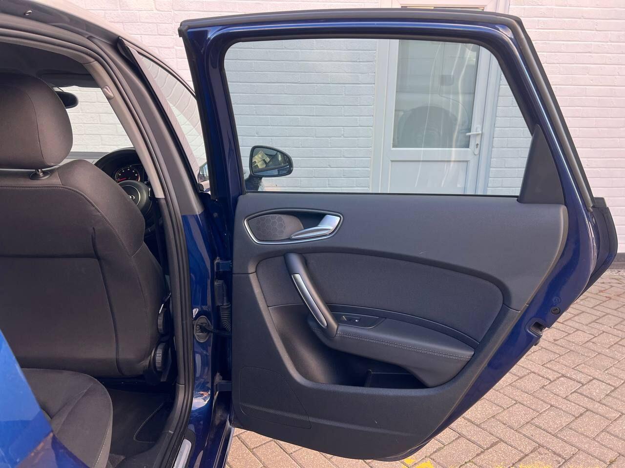 Used Audi A1 2014 for sale - 76326394: Photo 65