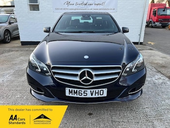 Used Mercedes-Benz E Class 2015 for sale - 77637735: Photo
