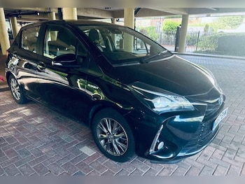 Used Toyota Yaris 2017 for sale - 79092663: Photo