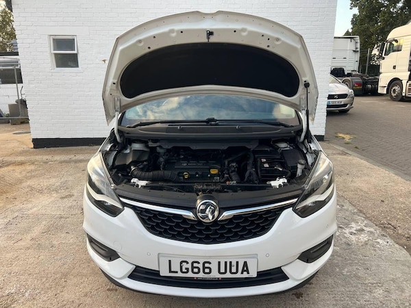 Used Vauxhall Zafira Tourer 2016 for sale - 76306281: Photo 85