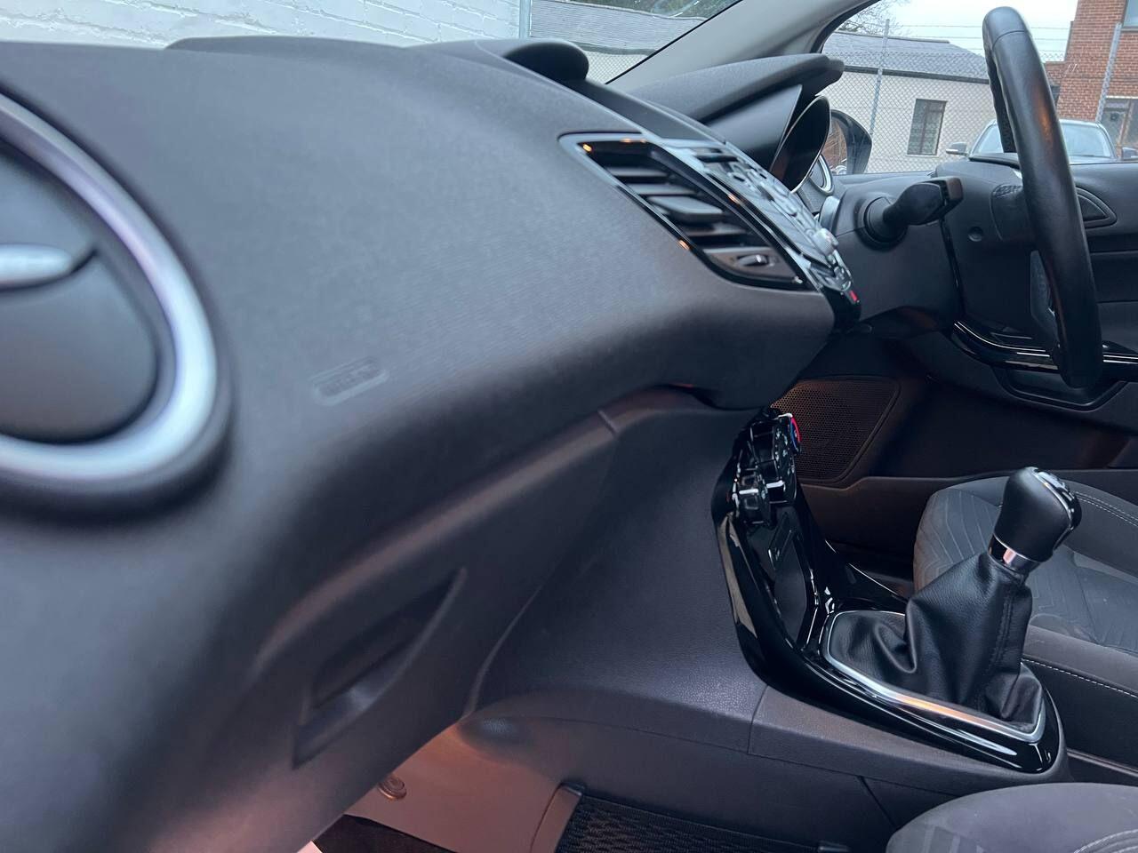 Used Ford Fiesta 2015 for sale - 76457768: Photo 25