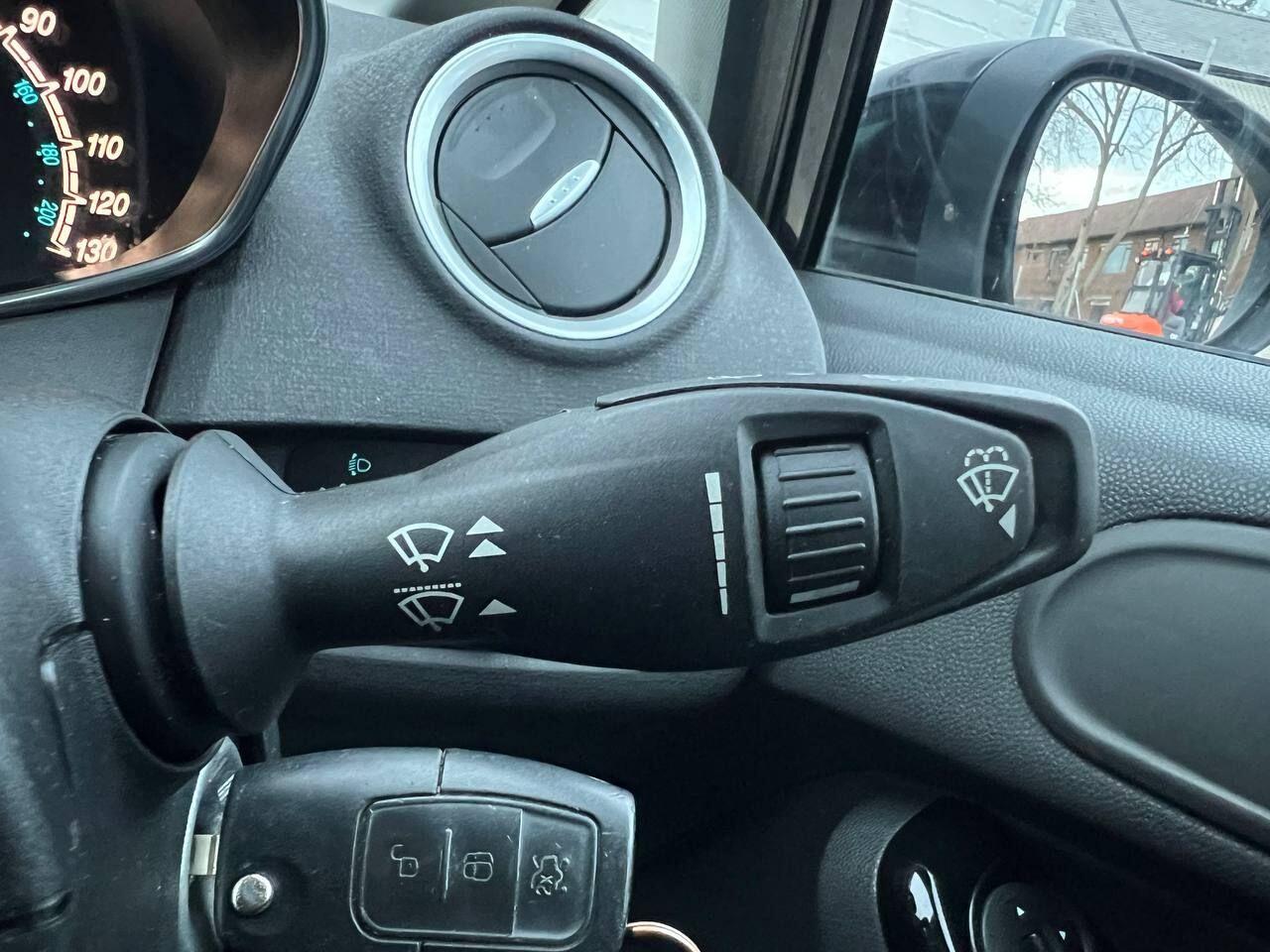 Used Ford Fiesta 2015 for sale - 76457768: Photo 37