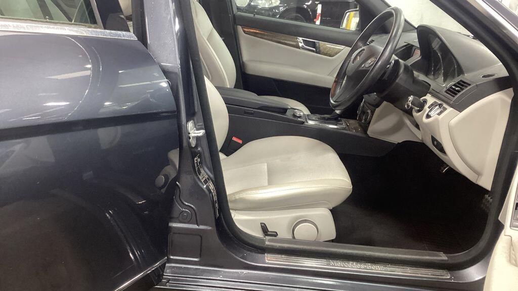 Used Mercedes-Benz C Class 2011 for sale - 76887066: Photo 10
