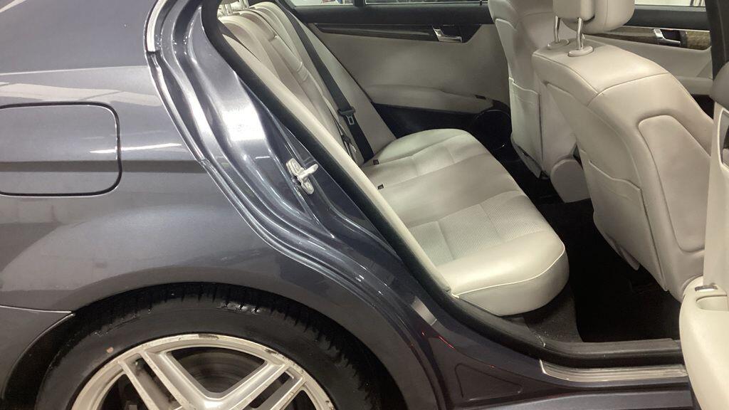 Used Mercedes-Benz C Class 2011 for sale - 76887066: Photo 13