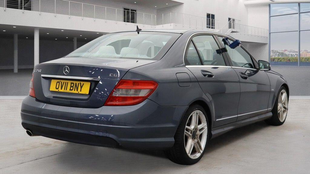 Used Mercedes-Benz C Class 2011 for sale - 76887066: Photo 6