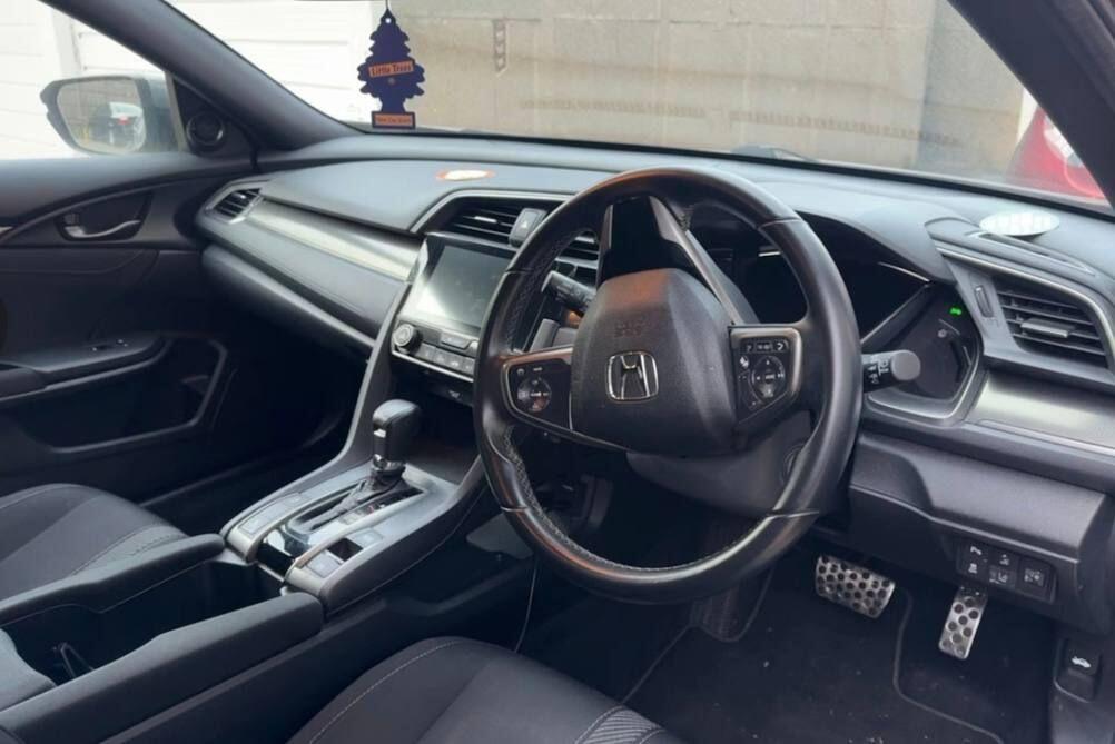 Used Honda Civic 2018 for sale - 78046838: Photo 7