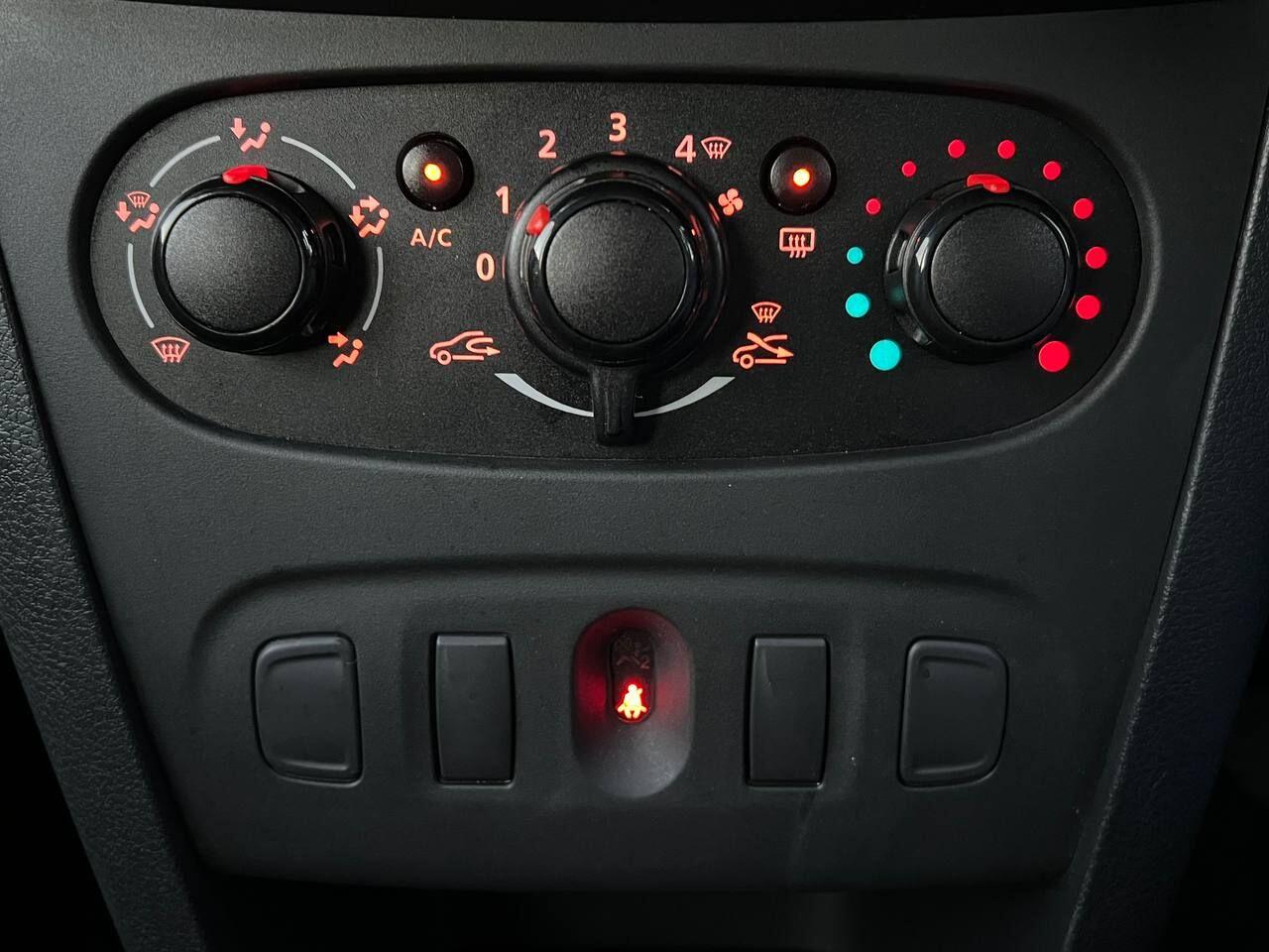 Used Dacia Sandero 2019 for sale - 76865468: Photo 43