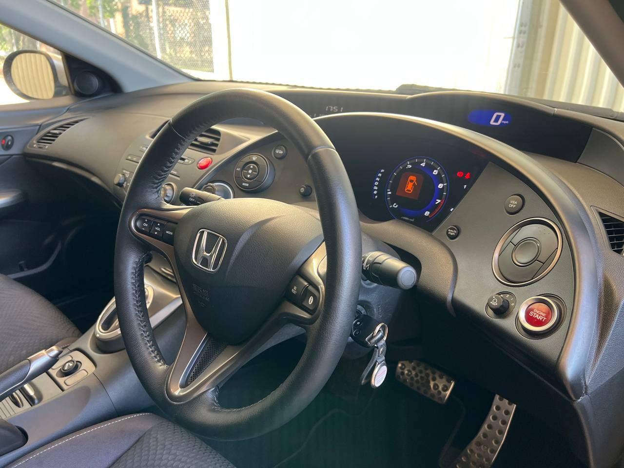 Used Honda Civic 2010 for sale - 76307116: Photo 19