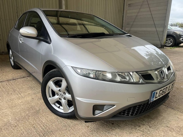 Used Honda Civic 2010 for sale - 76307116: Photo 1