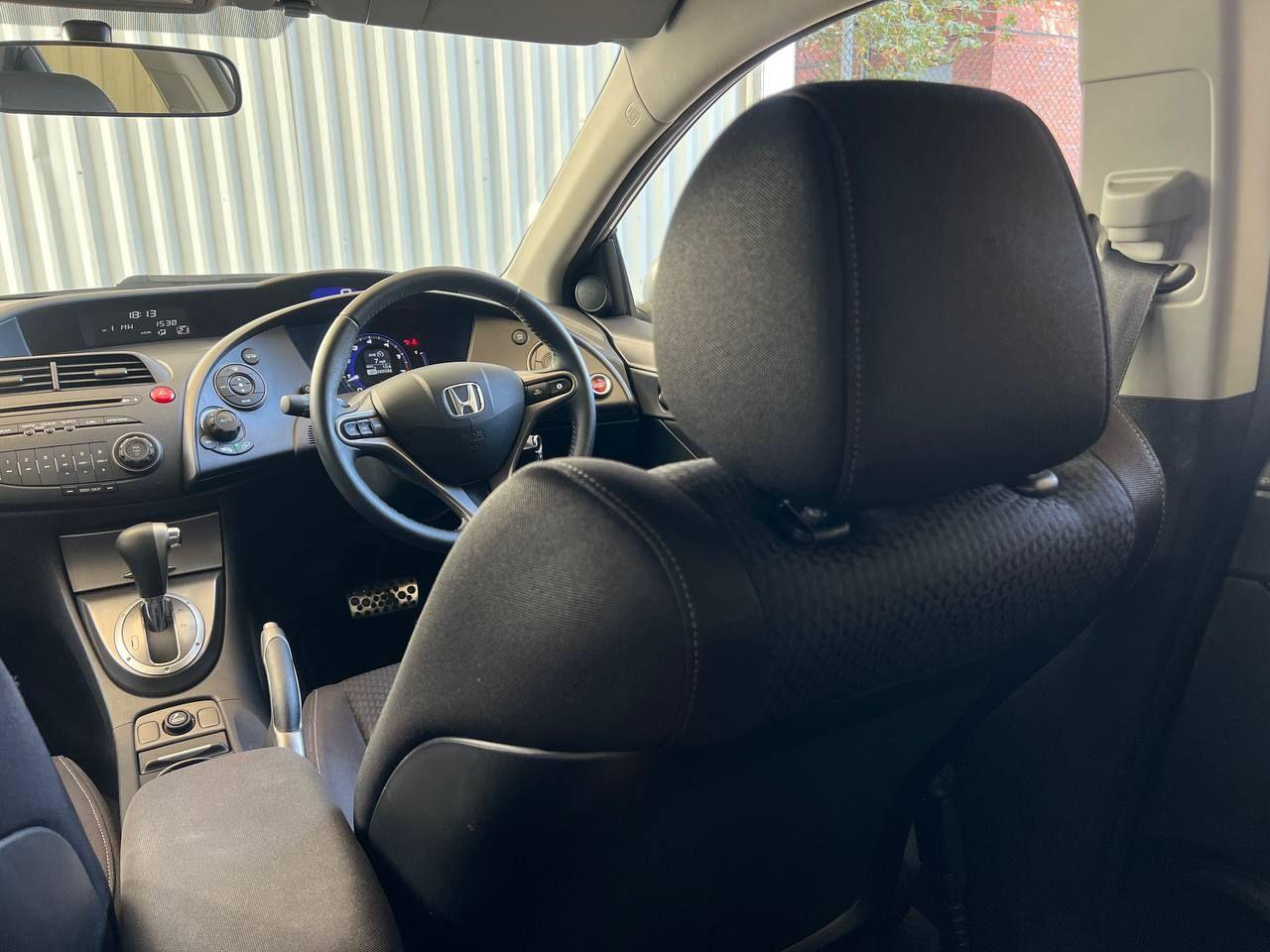 Used Honda Civic 2010 for sale - 76307116: Photo 30