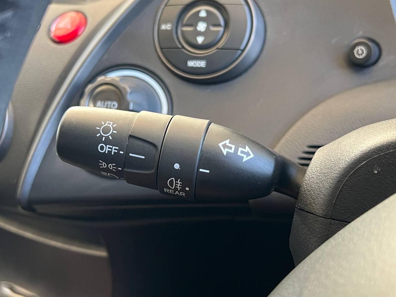 Used Honda Civic 2010 for sale - 76307116: Photo 39