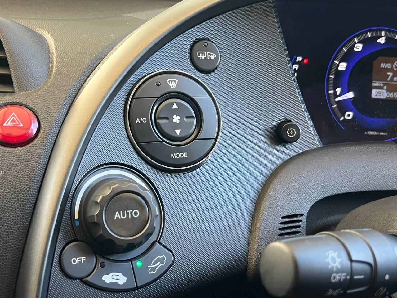 Used Honda Civic 2010 for sale - 76307116: Photo 41