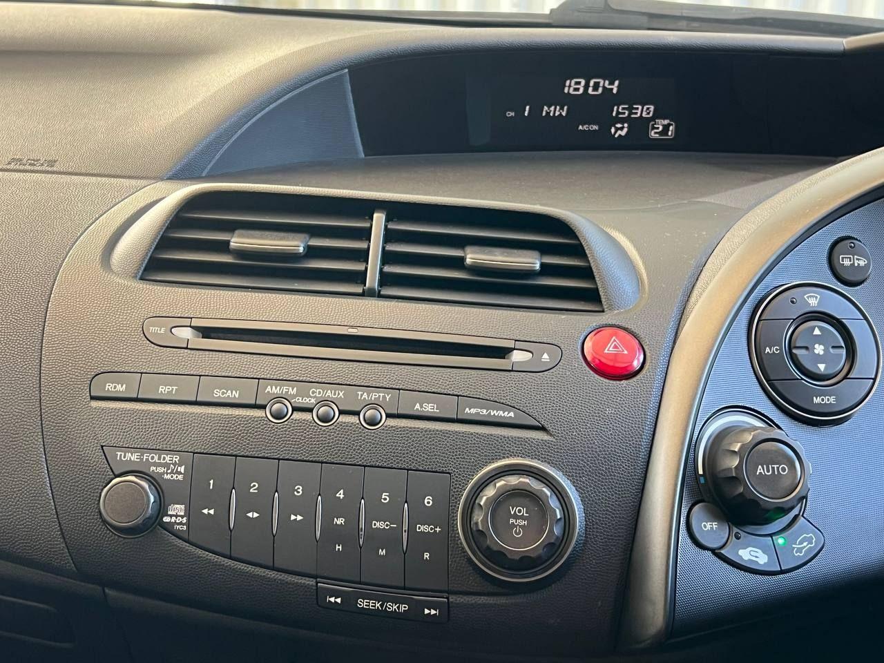 Used Honda Civic 2010 for sale - 76307116: Photo 44