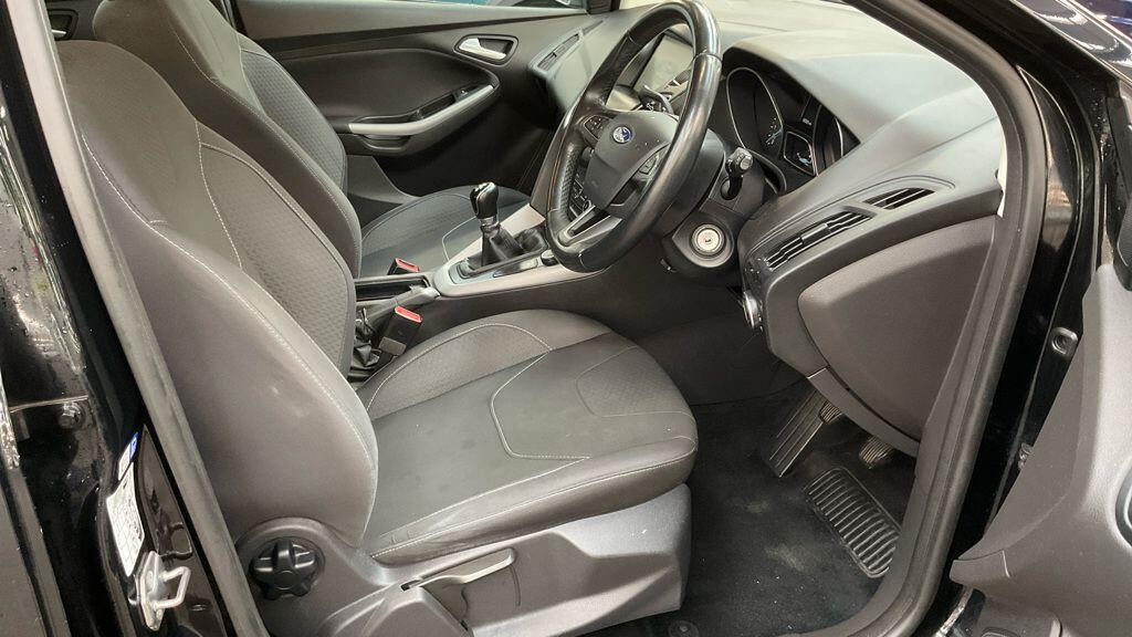Used Ford Focus 2016 for sale - 76441073: Photo 11