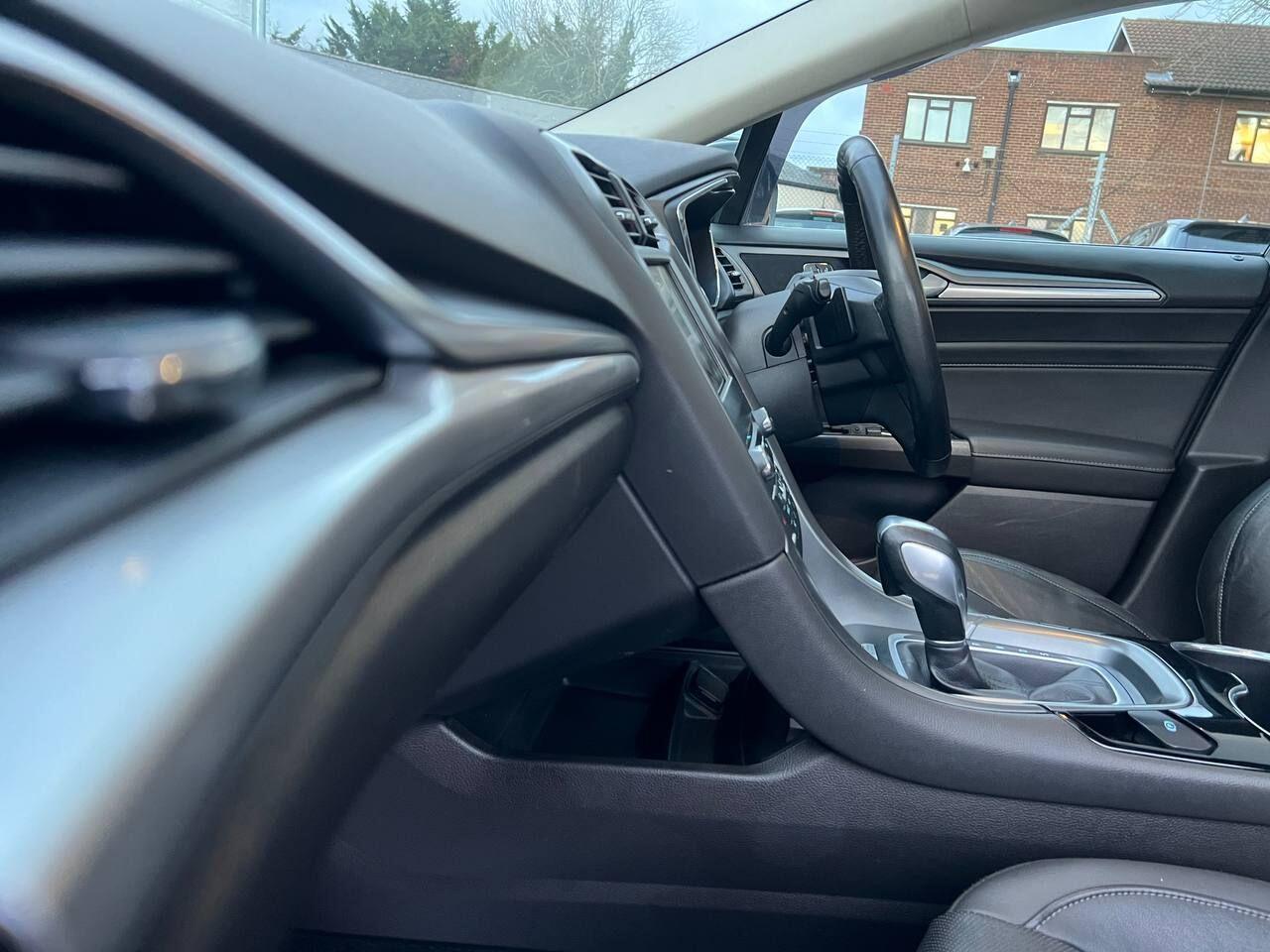 Used Ford Mondeo 2015 for sale - 76633470: Photo 26