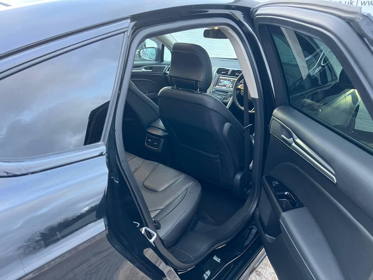 Used Ford Mondeo 2015 for sale - 76633470: Photo 27