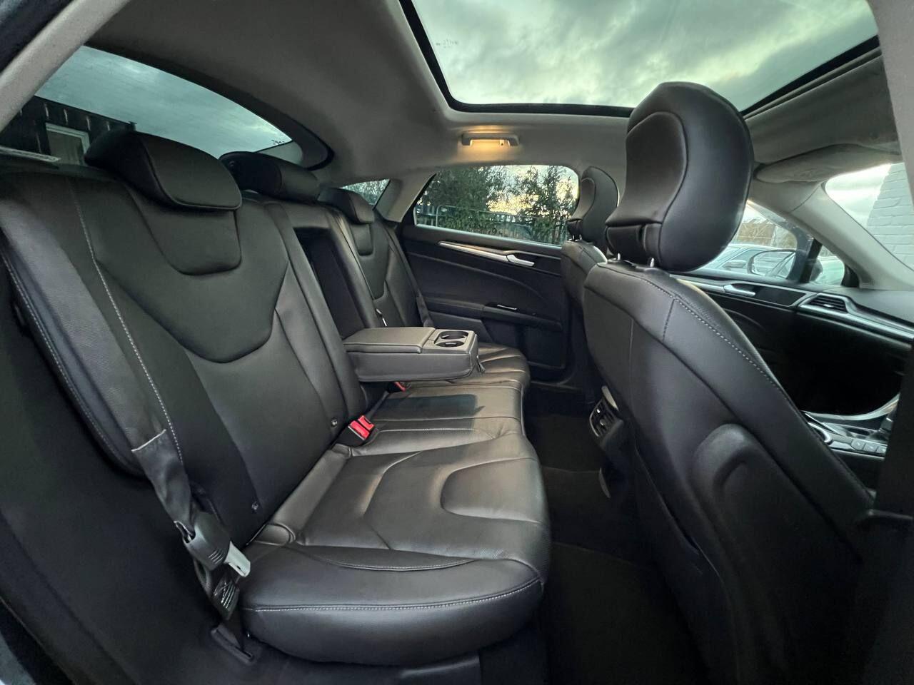 Used Ford Mondeo 2015 for sale - 76633470: Photo 28