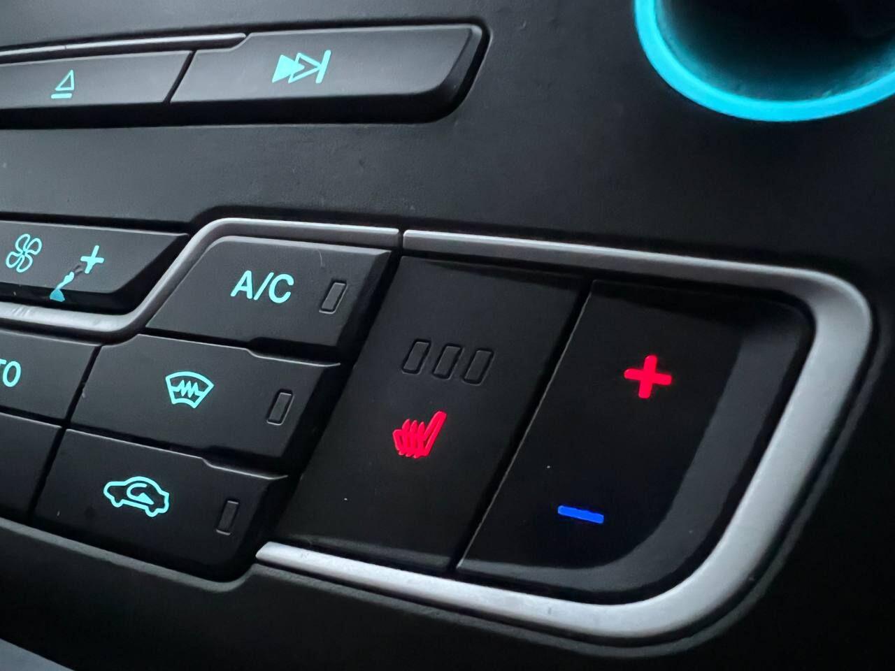 Used Ford Mondeo 2015 for sale - 76633470: Photo 48