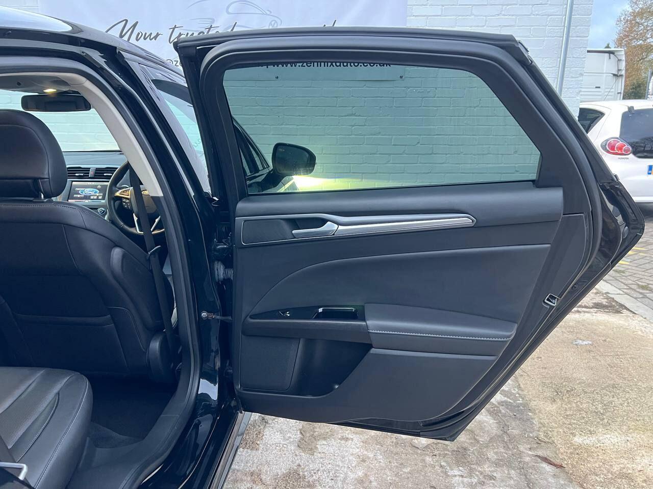 Used Ford Mondeo 2015 for sale - 76633470: Photo 83