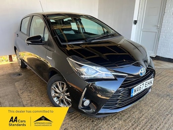 Used Toyota Yaris 2017 for sale - 79541312: Photo