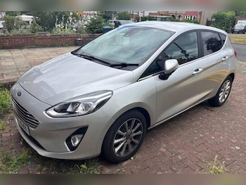 Used Ford Fiesta 2017 for sale - 79268339: Photo