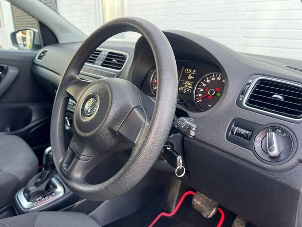 Used Volkswagen Polo 2012 for sale - 76307615: Photo 24