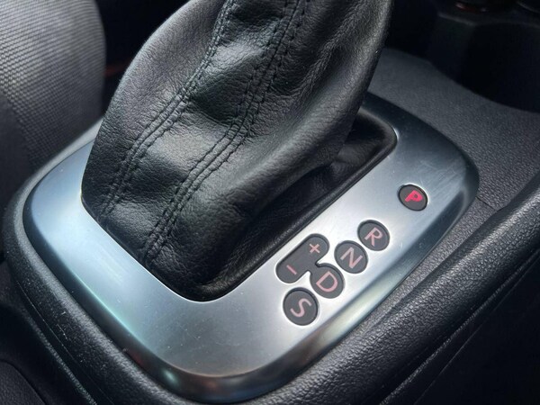 Used Volkswagen Polo 2012 for sale - 76307615: Photo 47