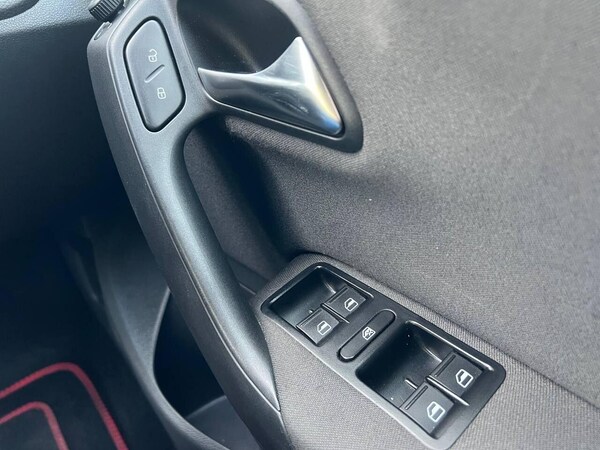 Used Volkswagen Polo 2012 for sale - 76307615: Photo 52