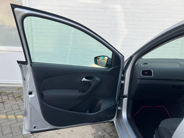 Used Volkswagen Polo 2012 for sale - 76307615: Photo 66
