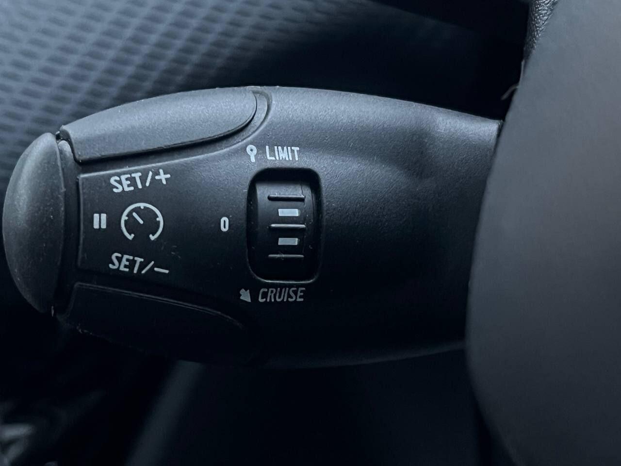 Used Peugeot 2008 2018 for sale - 76307826: Photo 38