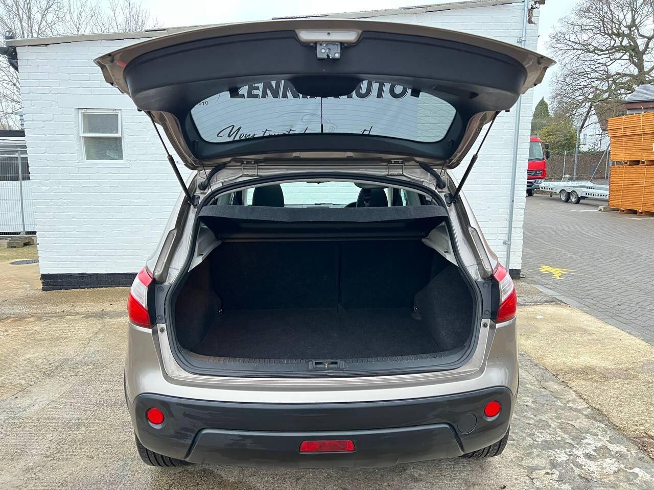 Used Nissan Qashqai 2013 for sale - 76964796: Photo 73