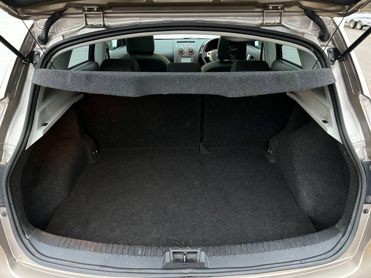 Used Nissan Qashqai 2013 for sale - 76964796: Photo 74