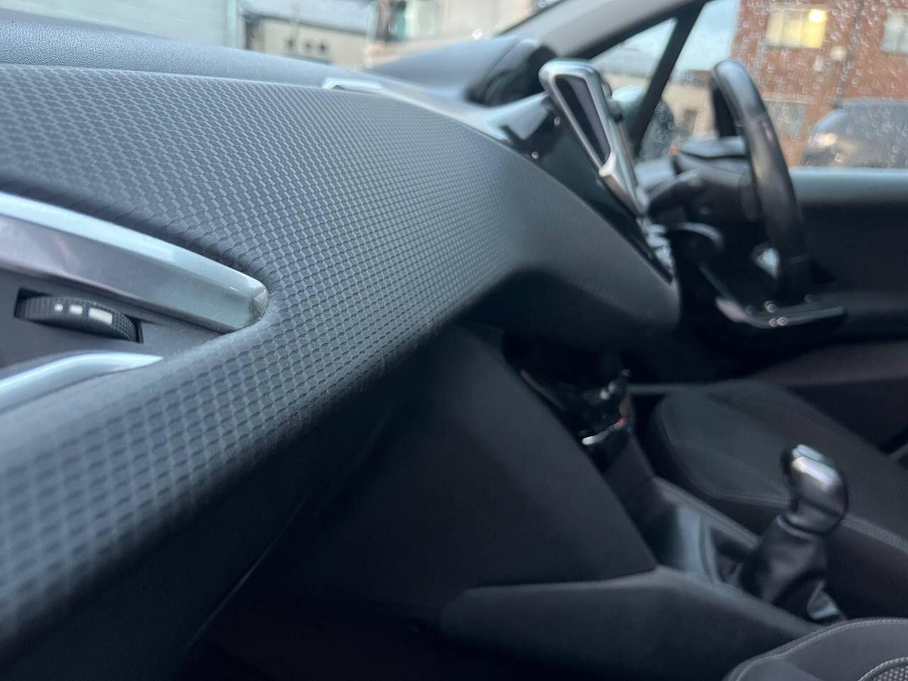 Used Peugeot 208 2018 for sale - 76457518: Photo 26